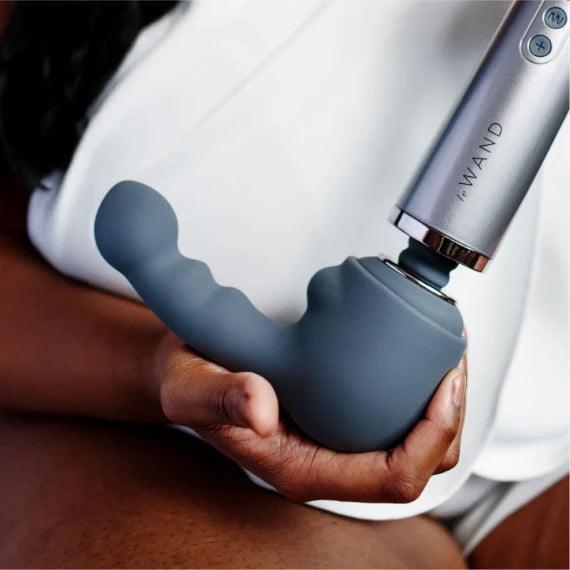 Ripple | Weighted Silicone Wand Vibe Attachment | Le Wand - Boink Adult Boutique www.boinkmuskoka.com Canada